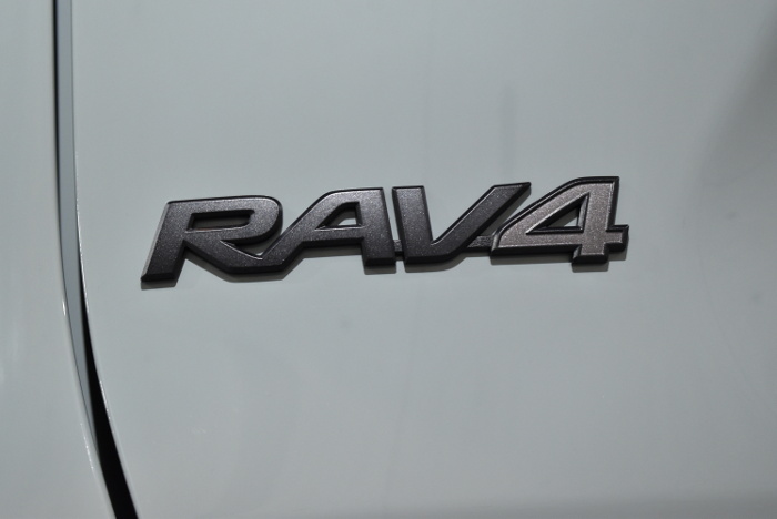 RAV4-11