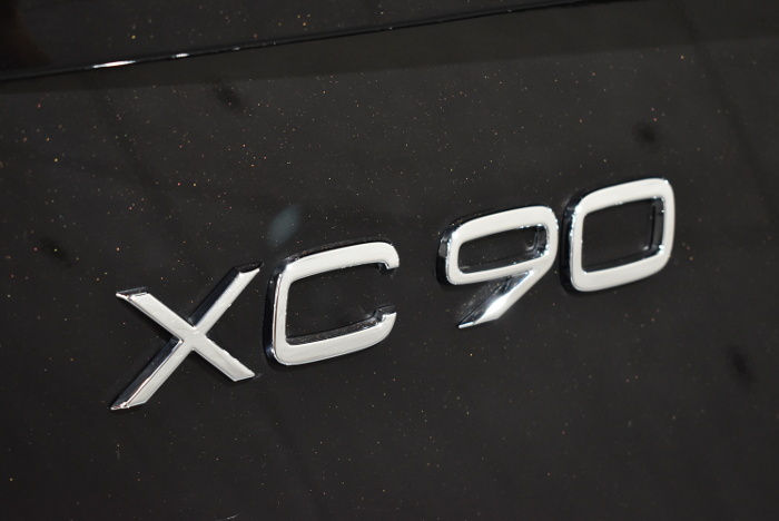XC90-9