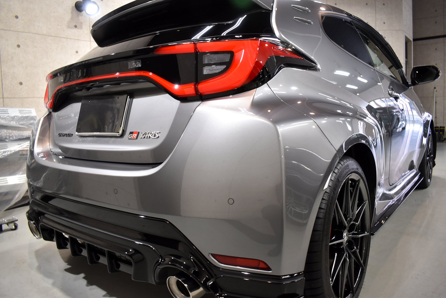 メインビジュアル4